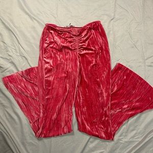 urban outfitters women’s medium pink flare soft leggings.